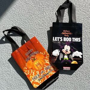 Walt Disney World Mickey’s Halloween Party Set of 2 Bags